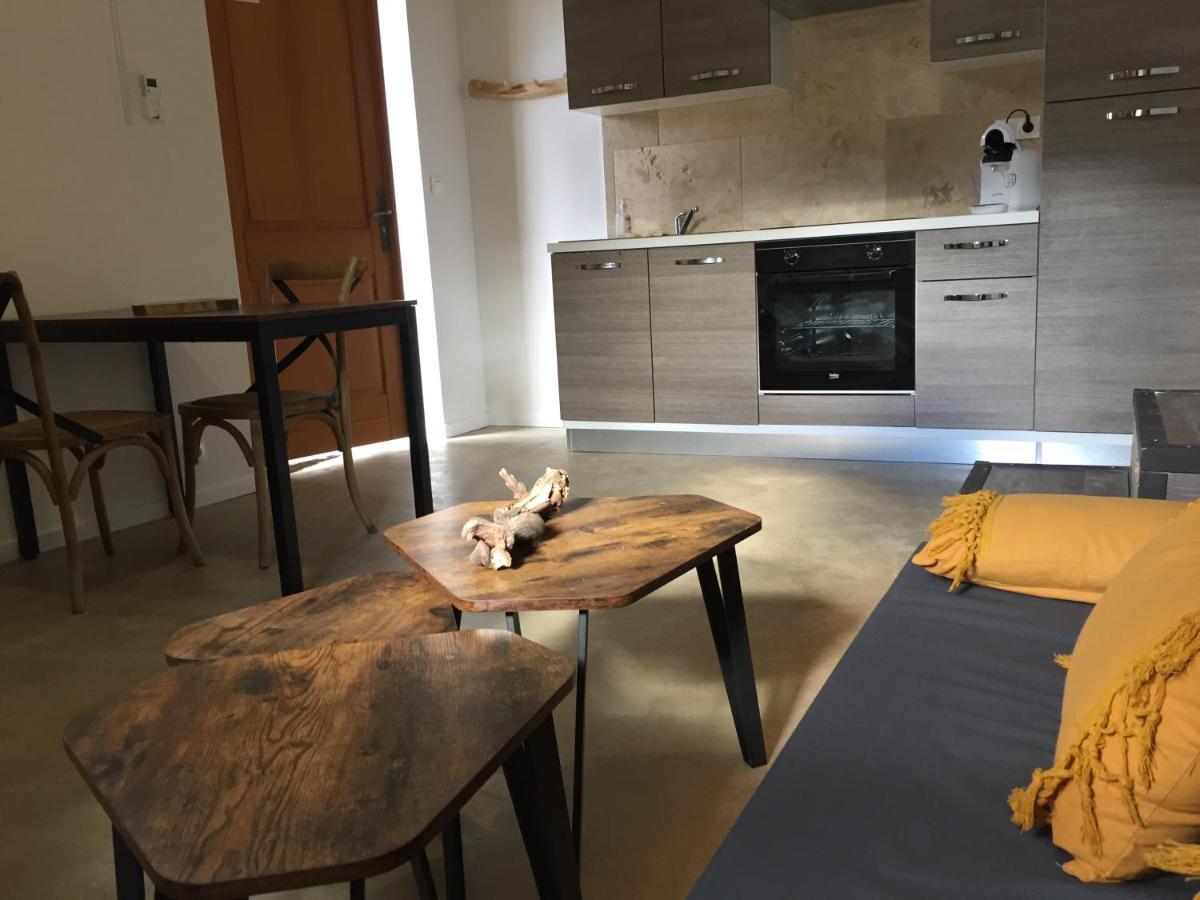 Domaine Chamarel Villa Saint-Paulet-de-Caisson Екстериор снимка
